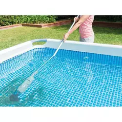 Conseils pour l'achat de votre premier nettoyeur de piscine hors sol pour votre piscine Intex